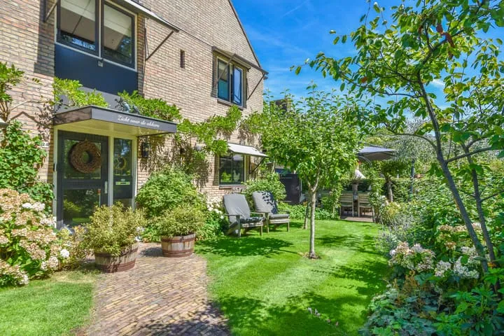 Twee-onder-één-kap te koop: Steffenshein West 24, Oostereng Laren (Nh)