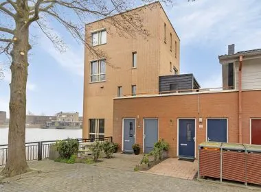 Tussenwoning te koop: Steigerdijk 81, Heerhugowaard