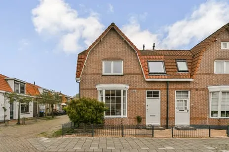 Twee-onder-één-kap te koop: Steijnstraat 3, Prins Hendrikbuurt Zaandam