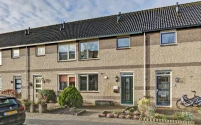 Tussenwoning te koop: Stelleweg 28, Bergse Plaat Bergen Op Zoom
