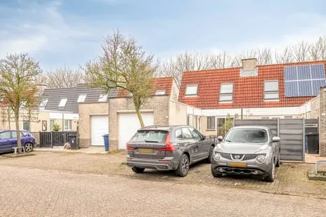 Tussenwoning te koop: Stellingmolenstraat 55A, Molenbuurt Oost Almere