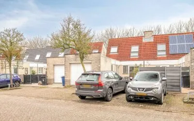 Tussenwoning te koop: Stellingmolenstraat 55A, Molenbuurt Oost Almere