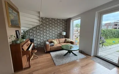 Tussenwoning te huur: Stelplaats 67, Berflo Es Noord Hengelo