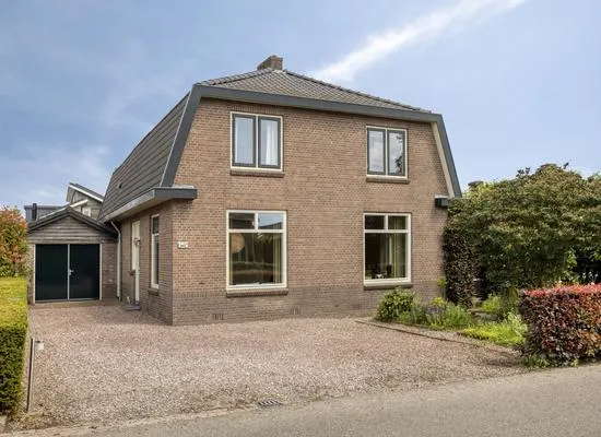 Detached house for sale: Stenenkamerstraat 15, Kern Herveld Herveld