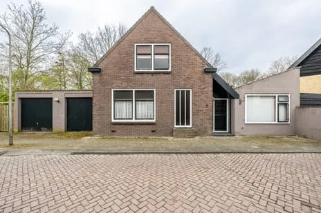 Vrijstaande woning te koop: Steneweg 4, Middelharnis centrum Middelharnis