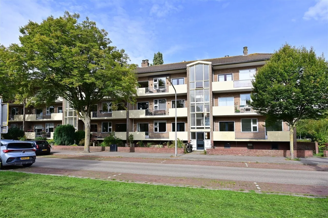 Appartement te koop: Stephensonlaan 12, Hilversum