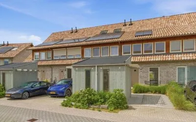Tussenwoning te koop: Sterduinstraat 71, Duin Noord Almere