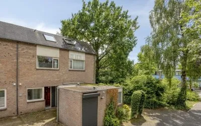 Tussenwoning te koop: Sterkenburg 138, De Burgen Ede