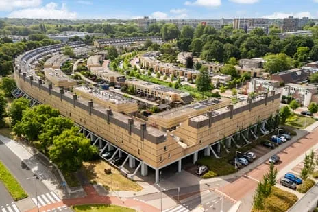 Tussenwoning te koop: Sterkenburg 8, Burgtenbuurt Alphen Aan Den Rijn