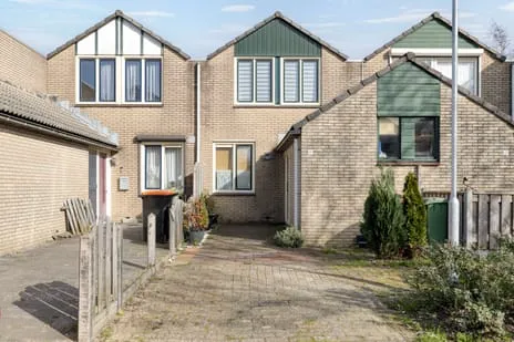 Tussenwoning te koop: Sterkenburg 85, Bossenburgh - Weyevliet Vlissingen