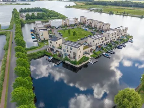 Hoekwoning te koop: Sterneiland 1, Meeroevers Meerstad