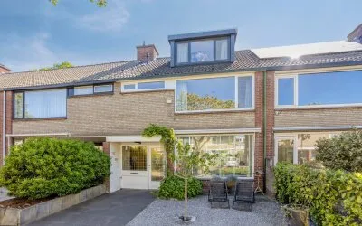 Tussenwoning te koop: Sterrebos 283, Heusdenhout Breda