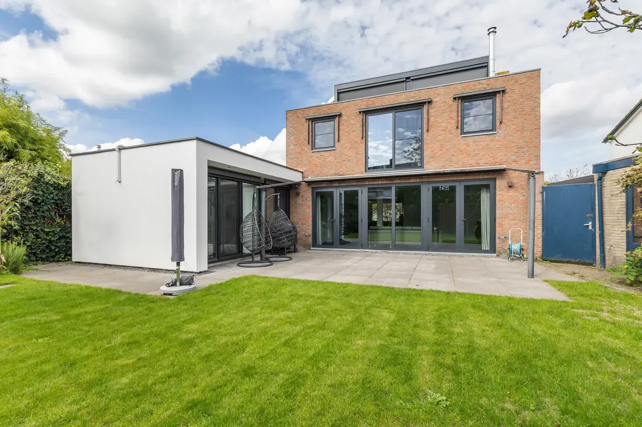Vrijstaande woning te koop: Sterstraat 4, Ulvenhout