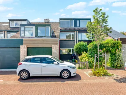 Tussenwoning te koop: Steurendaal 3, Kraayenstein en Vroondaal 'S-Gravenhage
