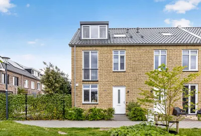 Hoekwoning te koop: Steven Peltplantsoen 14, Veenderij Veenendaal