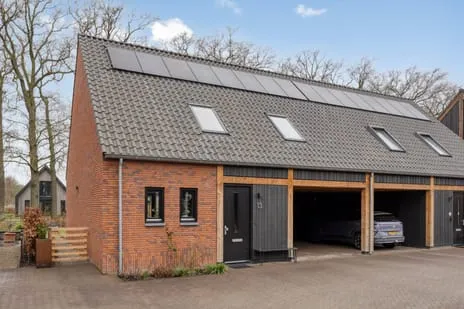 Twee-onder-één-kap te koop: Stevenshoeve 13, Erpseweg Zuid Veghel