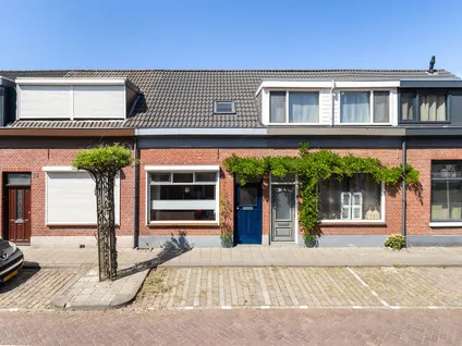 Tussenwoning te koop: Stevenzandsestraat 37, Piushaven Tilburg