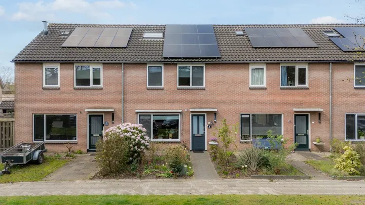Tussenwoning te koop: Stickerstraat 19, Polhaar Dalfsen