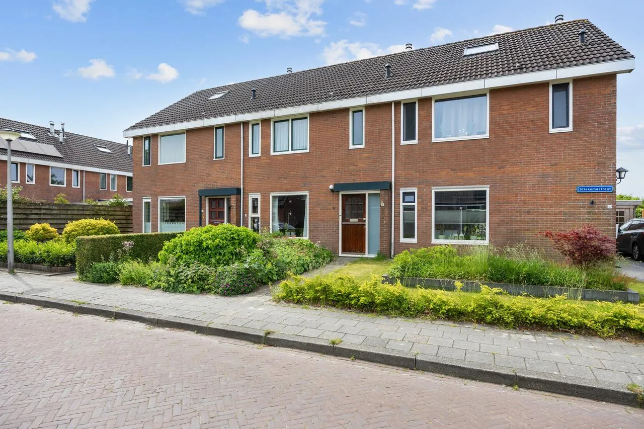 Tussenwoning te koop: Stiekemastraat 4, Kloosterburen