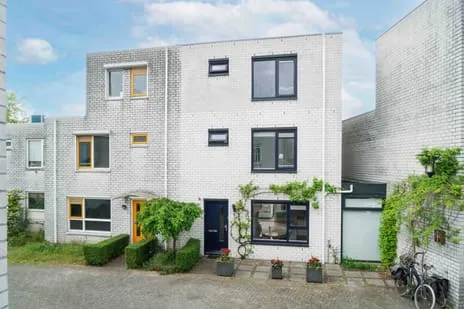 Tussenwoning te koop: Stille Steeg Oost 43, Donken en zanden Amersfoort