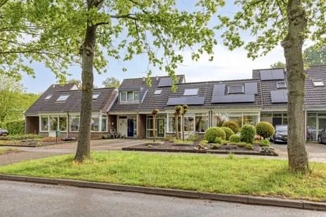 Tussenwoning te koop: Stinsenweg 106, Roden West Roden