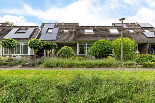 Tussenwoning te koop: Stinsenweg 152, Roden West Roden