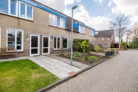 Tussenwoning te koop: Stoeken 9, Peize Peize