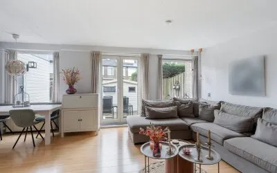 Terraced house for sale: Stoelenmatterhof 15, Ambachtenbuurt Schiedam
