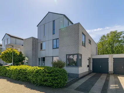 Tussenwoning te koop: Stoevenbeld 16, Essenerveld Deventer