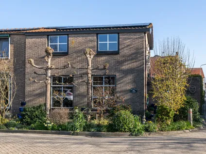 Twee-onder-één-kap te koop: Stoofweg 11, Herkingen woonkern Herkingen