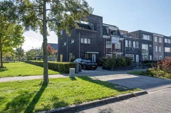 Hoekwoning te koop: Stopperknoop 27, Noorderplassen W.- Noord Almere