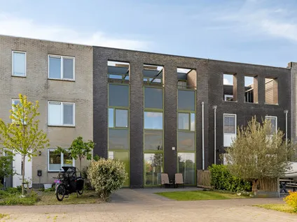 Tussenwoning te koop: Stopperknoop 34, Noorderplassen W.- Noord Almere