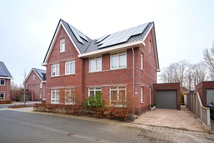 Twee-onder-één-kap te koop: Stormzeil 27, Noorderplassen W.-West Almere