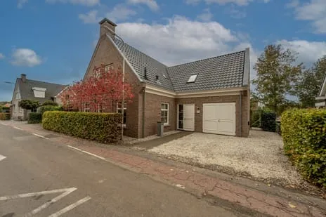 Vrijstaande woning te koop: Stougjesdijk 243, Oud-Beijerland Poortwijk Oud-Beijerland
