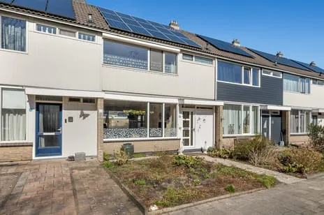 Tussenwoning te koop: Straat Soenda 73, Veendam