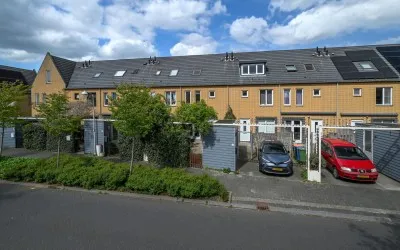 Tussenwoning te koop: Straat van Corsica 39, De Bron-Noord Amersfoort