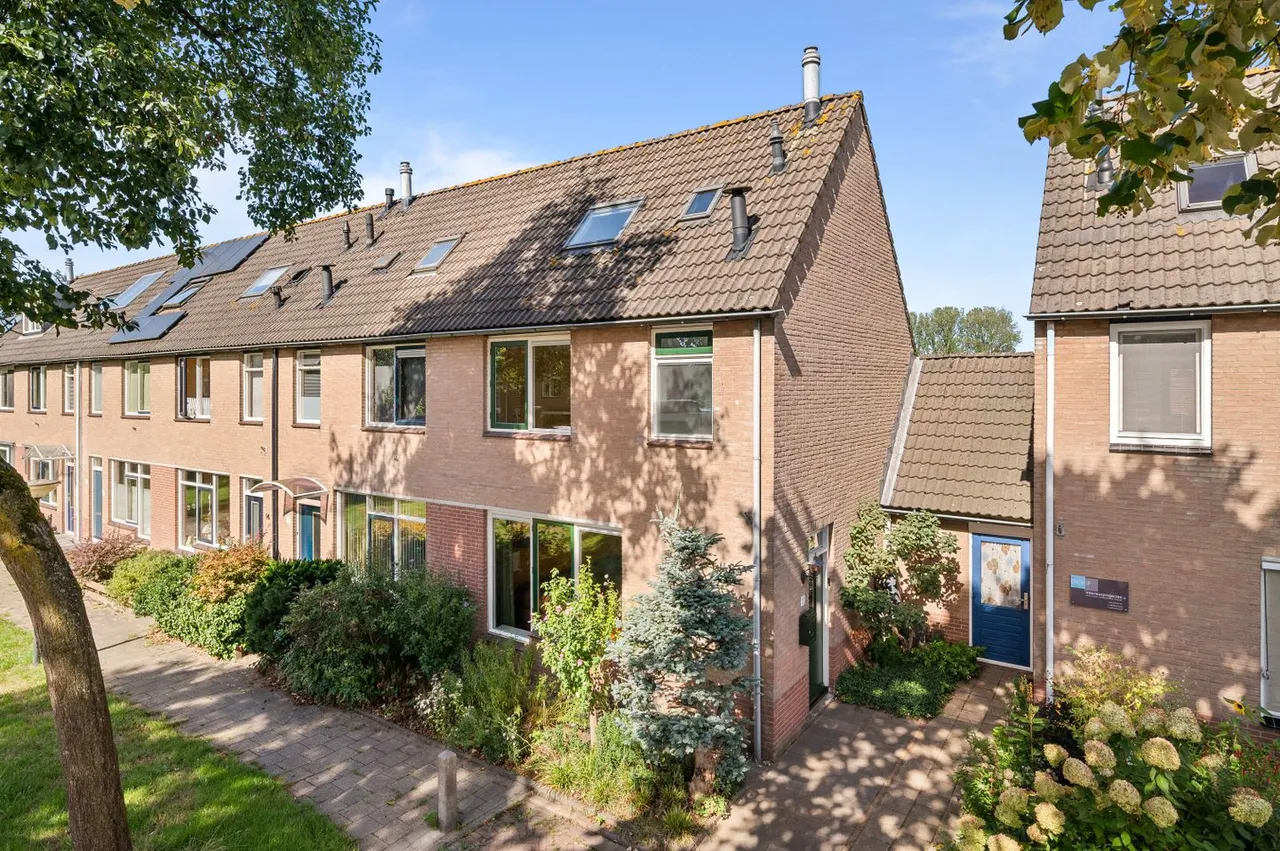 Tussenwoning te koop: Straatmakershoeve 12, Apeldoorn