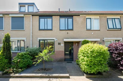 Tussenwoning te koop: Straatmakershoeve 393, Matenhoeve Apeldoorn