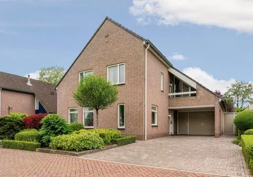 Vrijstaande woning te koop: Straatsburg 3, Methen Zevenaar