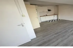 Huurwoning: Straatweg in Rotterdam - €864 per maand