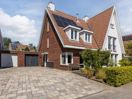 Terraced house for sale: Strandkrab 32, De Markiezaten Bergen Op Zoom