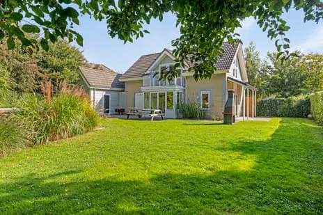 Woning te koop: Strandlaan 19, Verspreide huizen Kamperland Kamperland