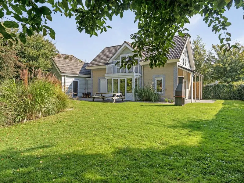 Vrijstaande woning te koop: Strandlaan 19, Kamperland