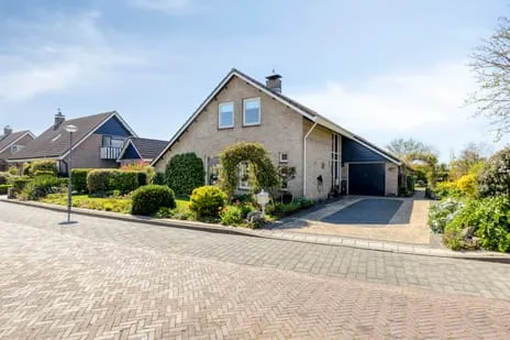 Detached house for sale: Strandloperstraat 2, Kern Heinkenszand Heinkenszand
