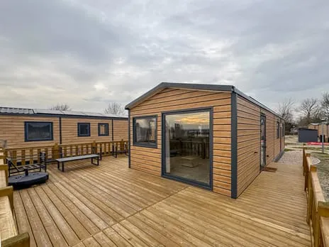Vrijstaande woning te koop: Strandweg 2-28, Kropswolde