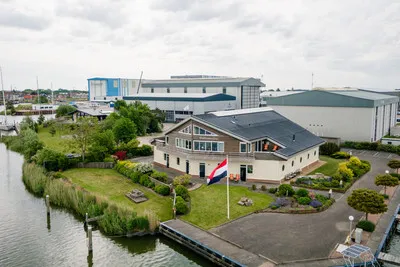 Vrijstaande woning te koop: Strânwei 27, Makkum Makkum
