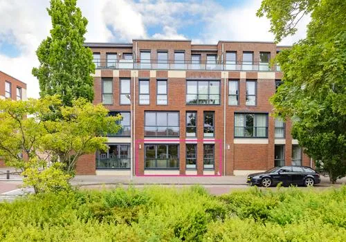 Apartment for sale: Stratingplantsoen 61, Duinvlietbuurt Velsen-Noord