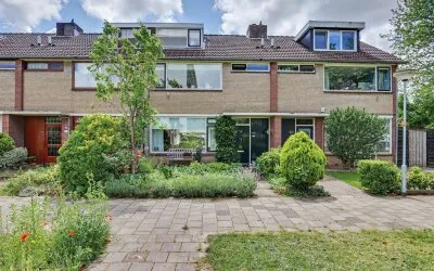 Terraced house for sale: Stratosfeerstraat 125, Blaauwweg en omgeving Dordrecht