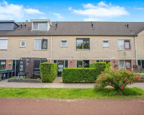 Tussenwoning te koop: Straussdreef 29, Muziekland I Harderwijk