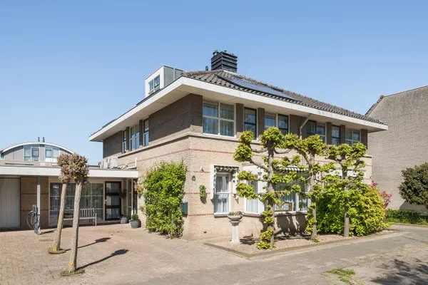 Terraced house for sale: Strausslaan 34, Nieuweland 1 Barendrecht